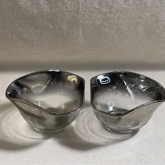 Silver Fade Nut Candy Bowls (2) Dorothy Thorpe Style MCM Vintage Mid Century - Picture 2 of 9